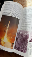 Load image into Gallery viewer, An Illustrated Guide To Space Warfare - David Hobbs
